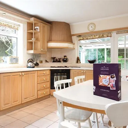 Holiday home Nutwood